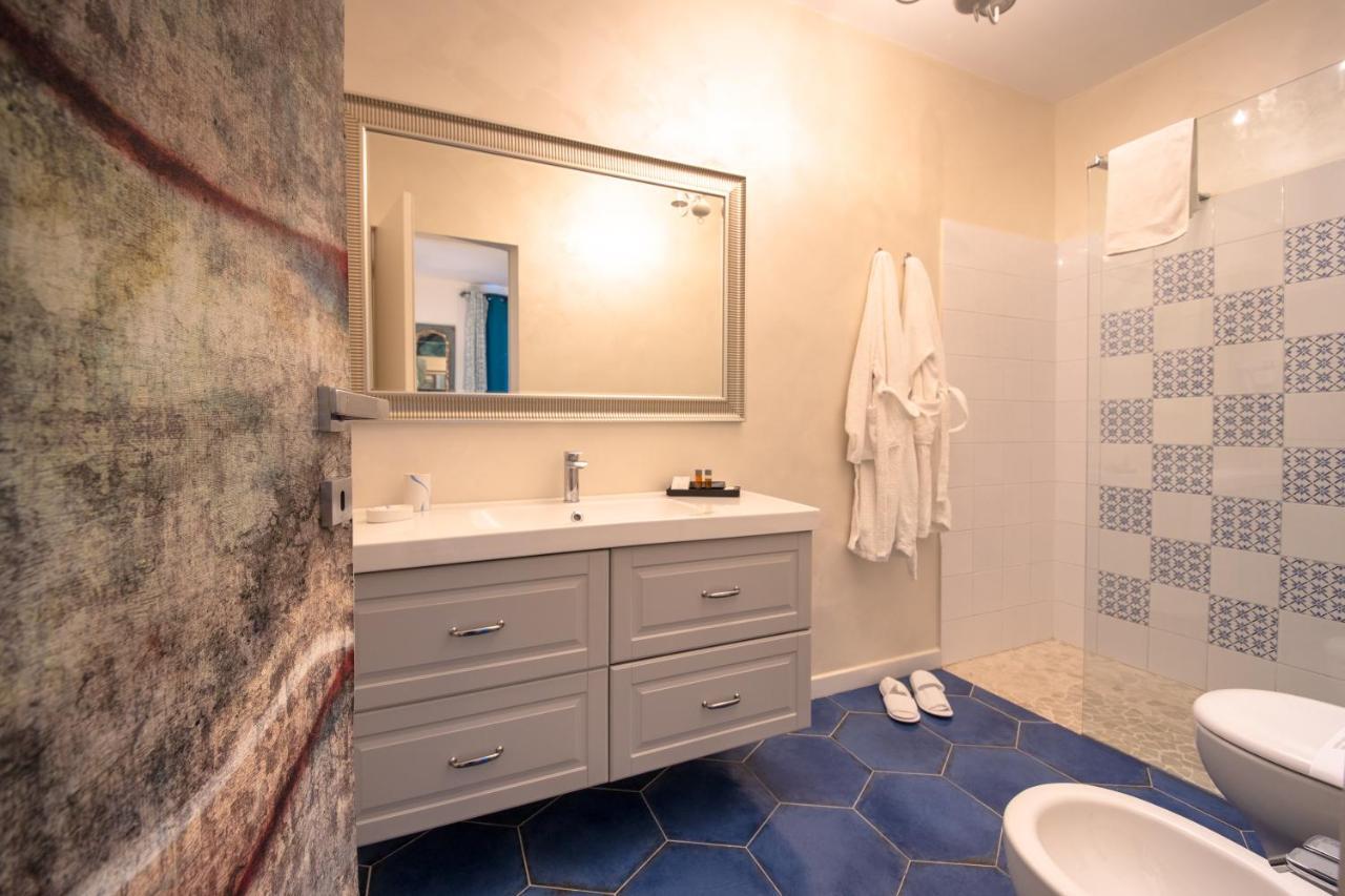 Quattrocuori Boutique Hotel & Spa Portopalo Di Capo Passero ภายนอก รูปภาพ